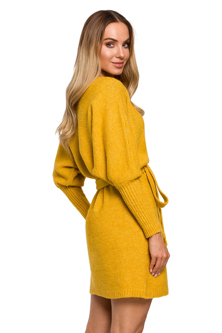 Sweterkowa kopertowa sukienka z wiązaniem żółta