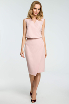 Sukienka elegancka ołówkowa do pracy kopertowy dekolt różowa