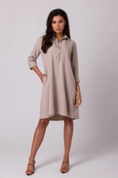 Swobodna sukienka z kołnierzykiem guzikami i kieszeniami beż