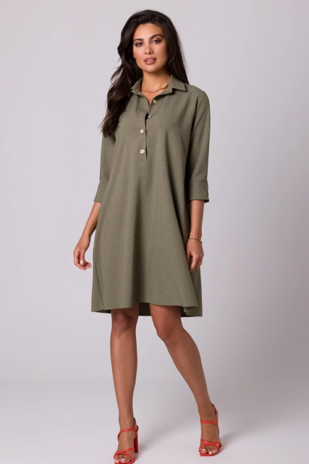 Luźna sukienka z kołnierzykiem guzikami i kieszeniami oliwka