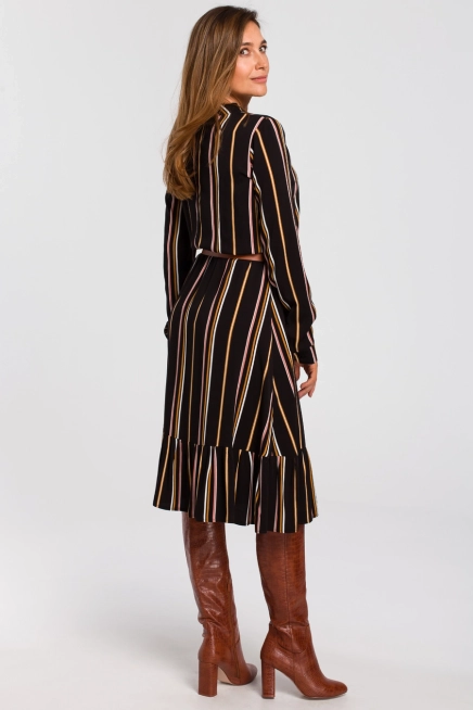 Sukienka boho w paski z falbaną i paskiem brązowa wiskoza