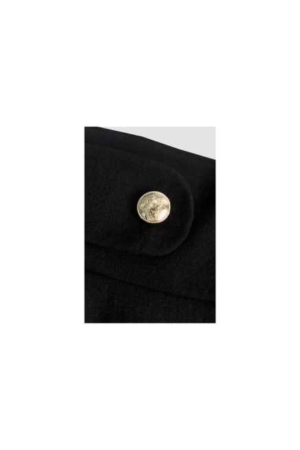 Rozkloszowana spódnica z wysokim stanem i kieszeniami czarna