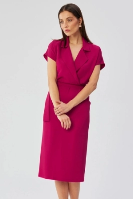Elegancka sukienka ołówkowa z kołnierzem śliwkowa