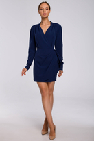 Elegancka kopertowa sukienka mini z drapowaniem granatowa