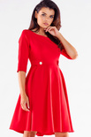 Elegancka sukienka rozkloszowana z ozdobnymi guzikami czerwona