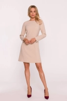 Elegancka sukienka trapezowa z patkami w talii beżowa