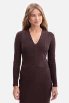 Bawełniana sukienka dzianinowa ołówkowa z dekoltem V c.brąz