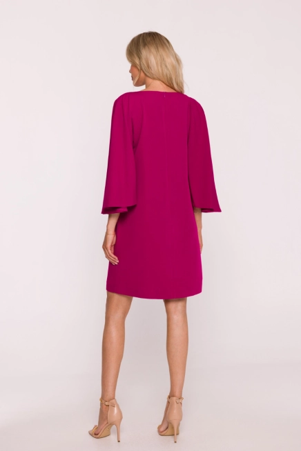 Elegancka sukienka trapezowa z bufiastymi rękawami fiolet