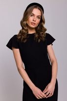 Elegancka ołówkowa sukienka z paskiem krótki rękaw czarna