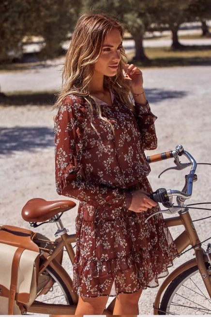 Sukienka w kwiaty szyfonowa z falbankami w stylu BOHO brązowa mini