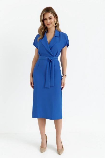 Elegancka sukienka ołówkowa z kołnierzem niebieska