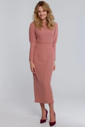 Elegancka sukienka z odkrytymi plecami i rozcięciem pudrowa