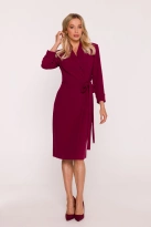 Elegancka sukienka ołówkowa kopertowa z wiązaniem bordowa