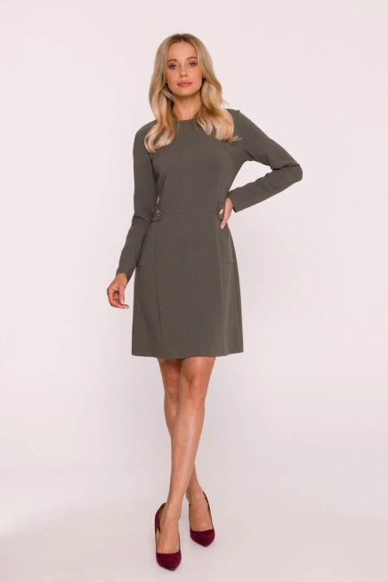 Elegancka sukienka trapezowa z patkami w talii khaki