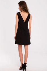 Sukienka trapezowa mini dekolt V i szerokie ramiączka czarna