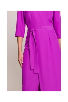 Elegancka sukienka midi z dekoltem V i rozcięciem fuksja