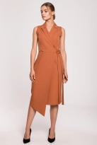 Sukienka marynarka na lato bez rękawów asymetryczna żakietowa brązowa