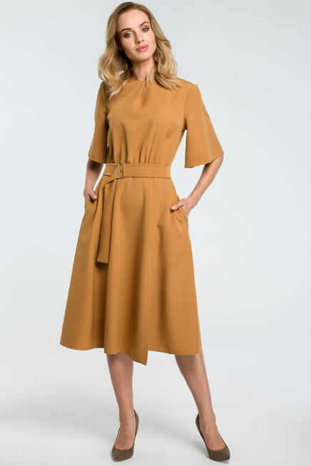 Sukienka elegancka rozkloszowana z paskiem brązowa