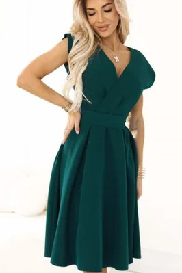 Rozkloszowana sukienka koktajlowa z dekoltem V zielona