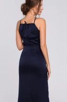 Długa sukienka wieczorowa na wesele błyszcząca halter neck granatowa