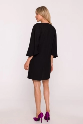 Elegancka sukienka trapezowa z bufiastymi rękawami czarna