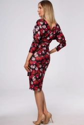 Dopasowana sukienka dzianinowa z kopertową górą i nadrukiem