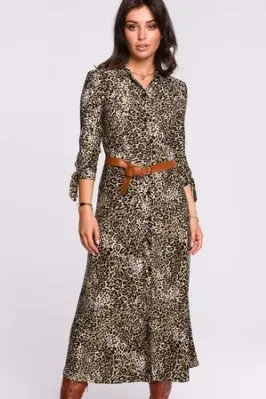 Długa sukienka koszulowa na guziki z kołnierzykiem w panterkę zielona