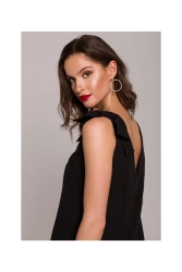 Sukienka trapezowa mini dekolt V i szerokie ramiączka czarna