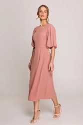 Elegancka sukienka koktajlowa z bufiastymi rękawami różana