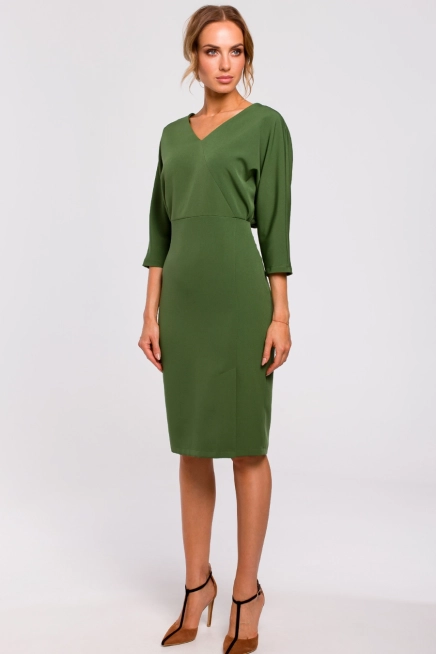 Sukienka ołówkowa zbluzowana góra i dekolt V zielona