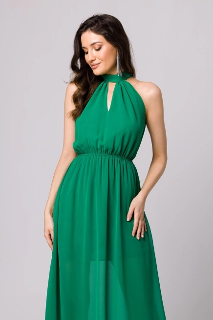 Długa sukienka szyfonowa z dekoltem halter zielona