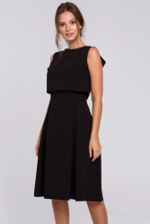 Elegancka rozkloszowana sukienka dekolt V na plecach czarna