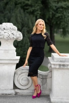 Elegancka ołówkowa dwuczęściowa sukienka koronkowa czarna