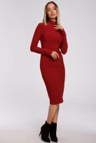 Sukienka dzianinowa midi z golfem dopasowana ceglasta tuba 