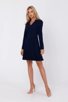 Elegancka sukienka z dekoltem V i kontrafałdami granatowa