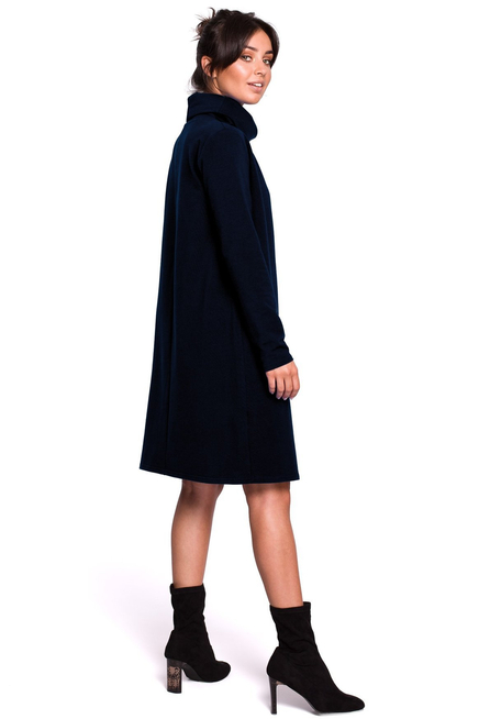 Sukienka dresowa oversize trapezowa z wysokim kołnierzem granatowa