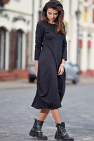 Bawełniana sukienka dopasowana góra i obszerny dół czarna