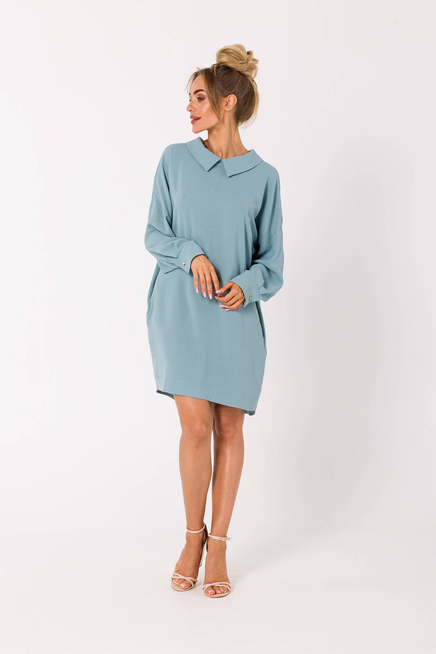 Sukienka koszulowa z dekoltem V na plecach niebieska