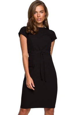 Sukienka ołówkowa z modelującymi przeszyciami czarna