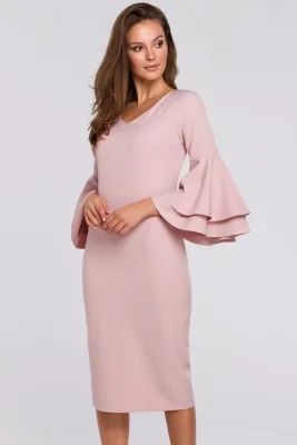 Sukienka na wesele elegancka z bufiastymi rękawami pudrowa