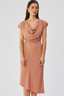 Elegancka asymetryczna sukienka z dekoltem woda różana
