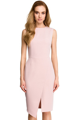 Elegancka sukienka ołówkowa midi dopasowana bez rękawów różowa
