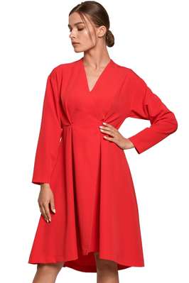 Elegancka sukienka rozkloszowana z dekoltem V czerwona